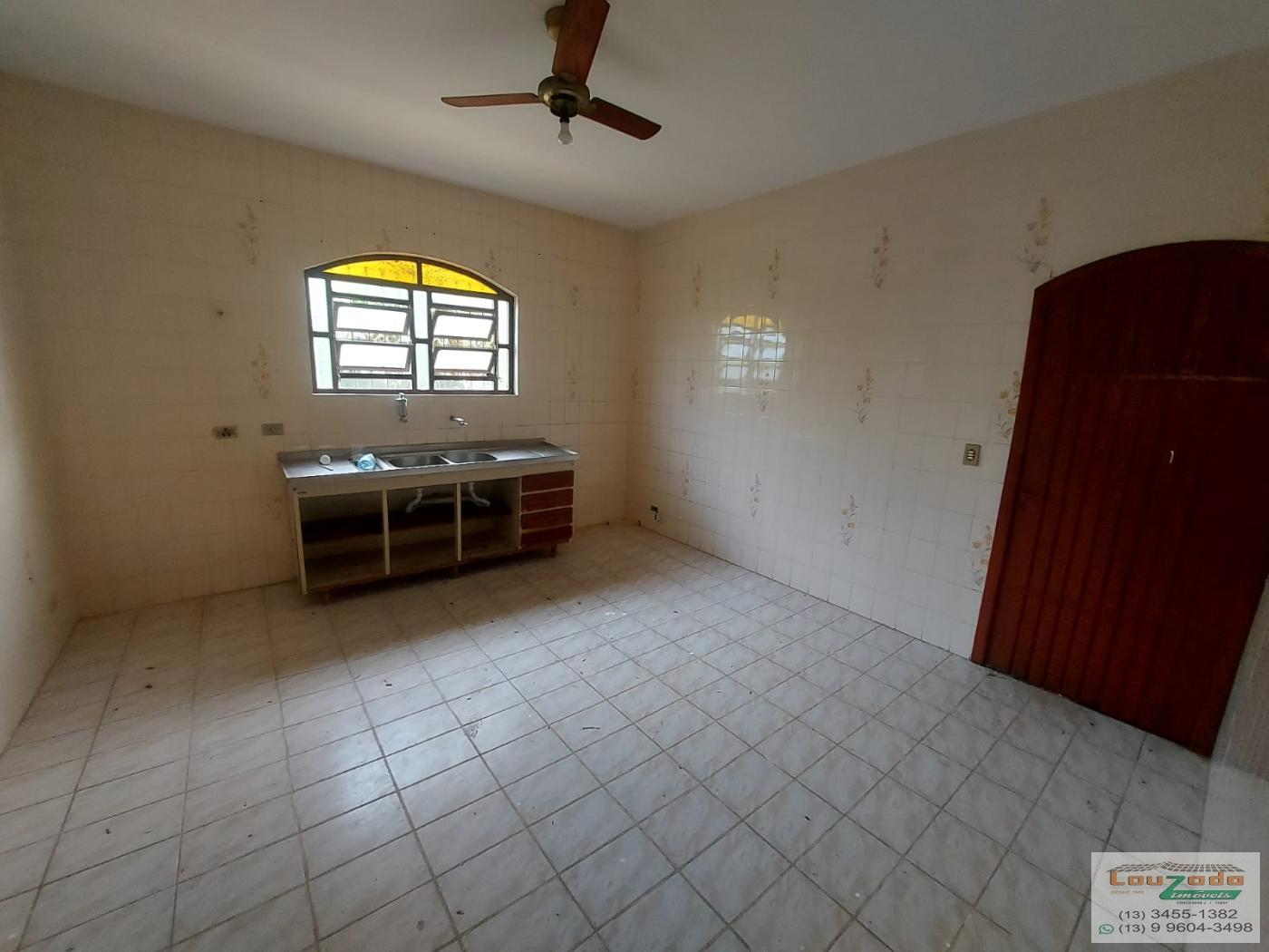 Casa para alugar com 4 quartos, 332m² - Foto 5