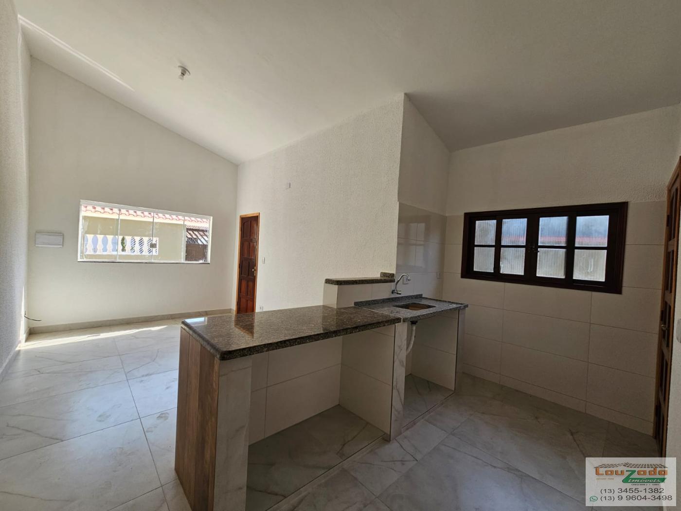 Casa à venda com 2 quartos, 150m² - Foto 8