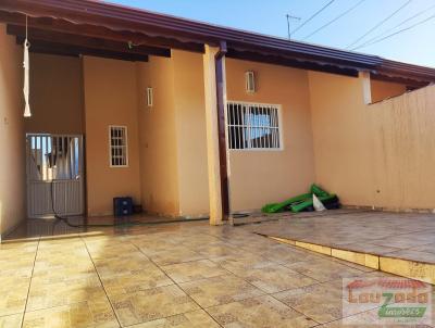 Casa para Locação, em Peruíbe, bairro Parque Daville, 3 dormitórios, 1 banheiro, 1 suíte, 2 vagas